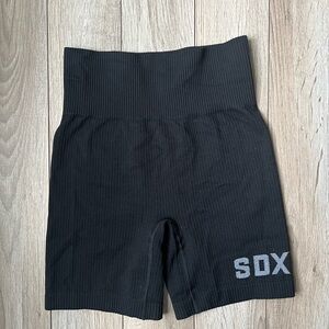 Sarah’s Day X White Fox Boutique Black Ribbed Biker Shorts
SDXWFA